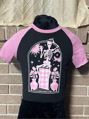 Black and Pink Graphic Crop Top